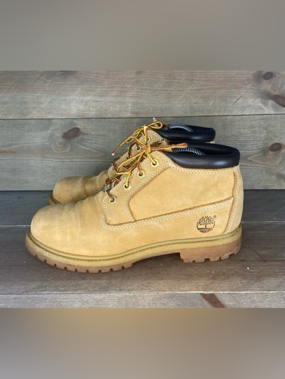 Timberland Nellie Womens size 8 boots brown suede waterproof chukka shoes